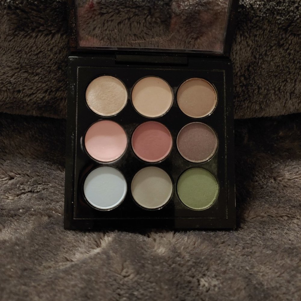 High end eyeshadow Mac Quad x9 Pastels times Nine